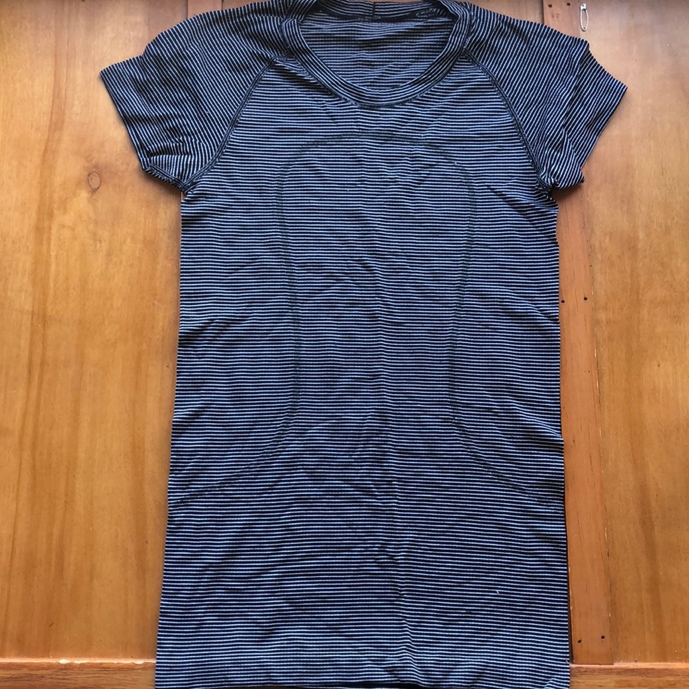 Lululemon Swiftly Tech Short Sleeve